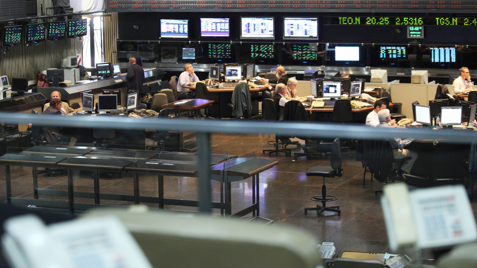 La bolsa porteña no consiguió escapar a la volatilidad y cayó 2,7 por ciento.