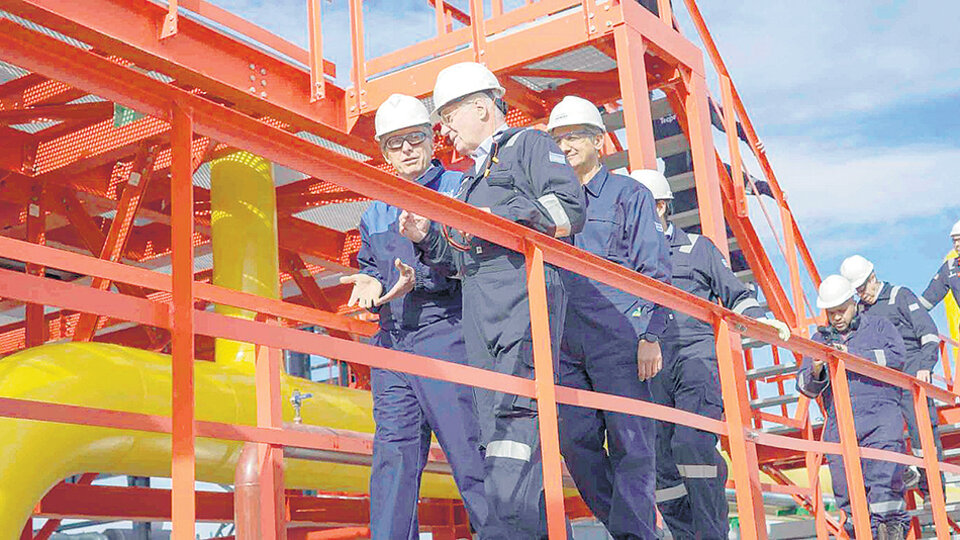 El presidente Mauricio Macri con Paolo Rocca en FortÃn de Piedra.