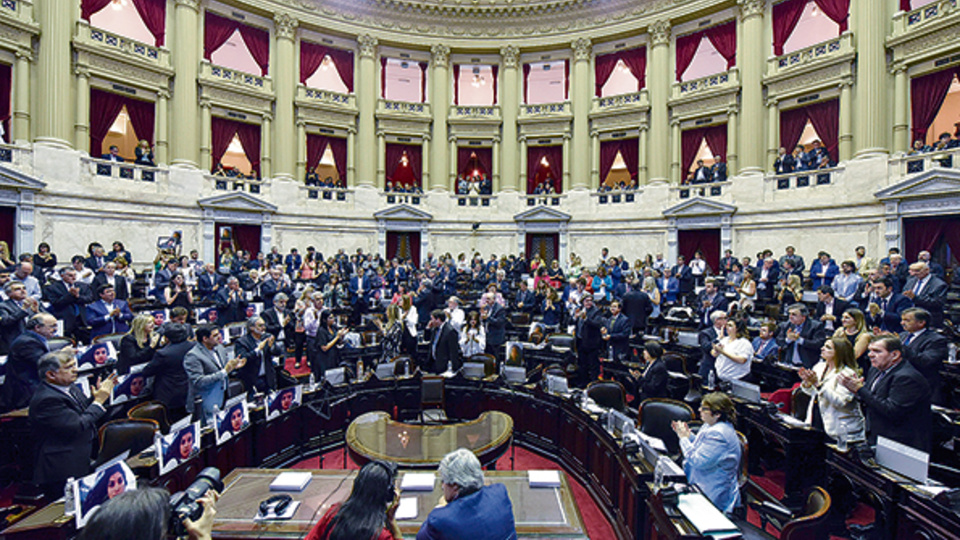 Los diputados del oficialismo aspiran a poder sesionar una vez más a partir de las 11 de hoy.