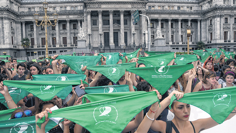 La presentación busca que el aborto sea tema en las campañas presidenciales. 