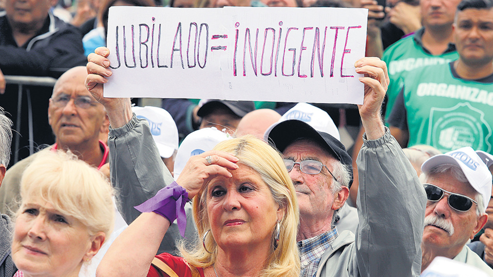 Diputados piden que no eliminen el reintegro del IVA para jubilados