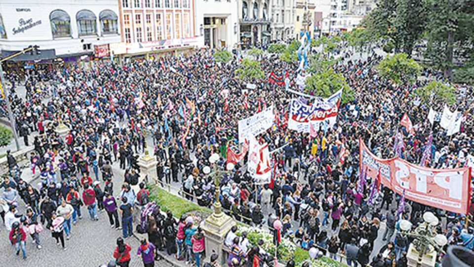 El movimiento de mujeres de Tucumán alertó por la judicialización del pedido de aborto.