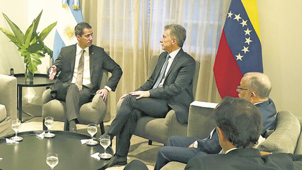 Luego de reunirse con Macri, Juan Guaidó brindó una conferencia de prensa.