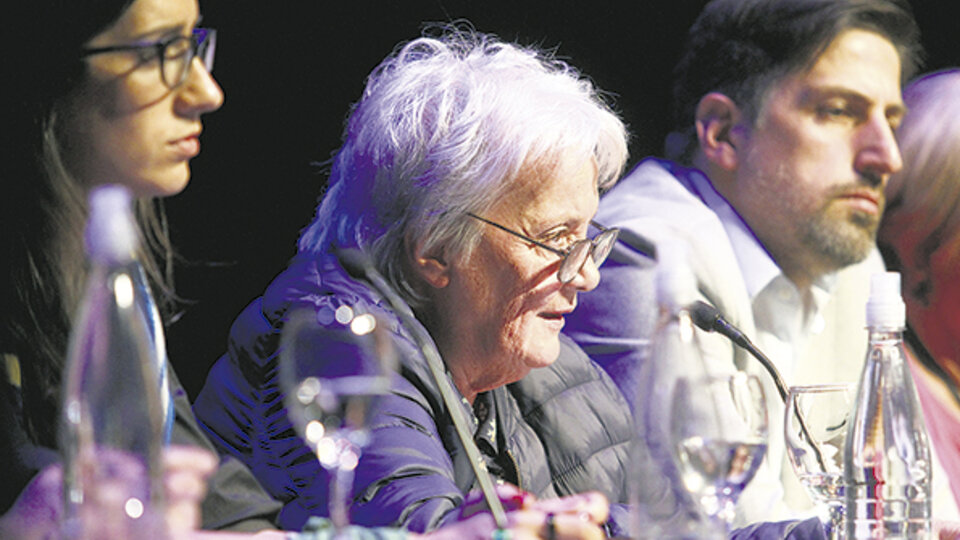 LucÃ­a Topolansky y el rector de la UMET, NicolÃ¡s Trotta.
