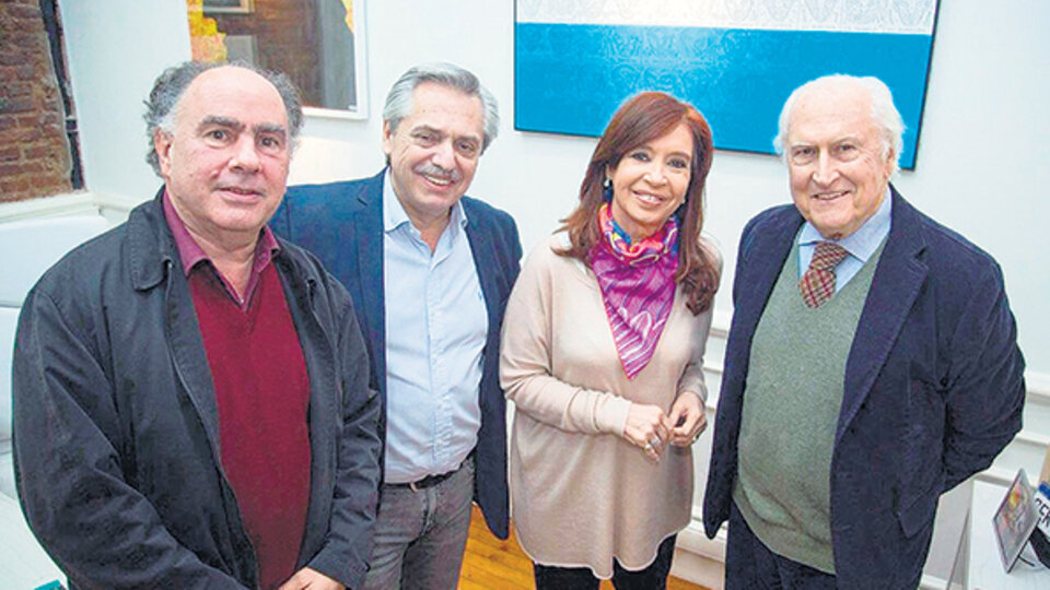 Mario Cafiero, Alberto FernÃ¡ndez, Cristina Kirchner y Pino Solanas, ayer.