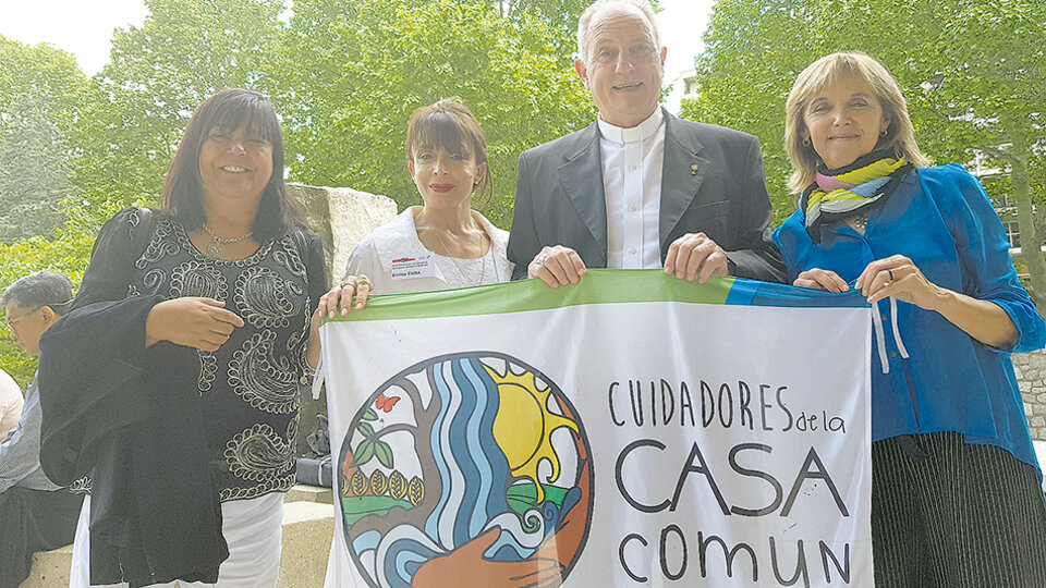 Cuidadores de la casa común