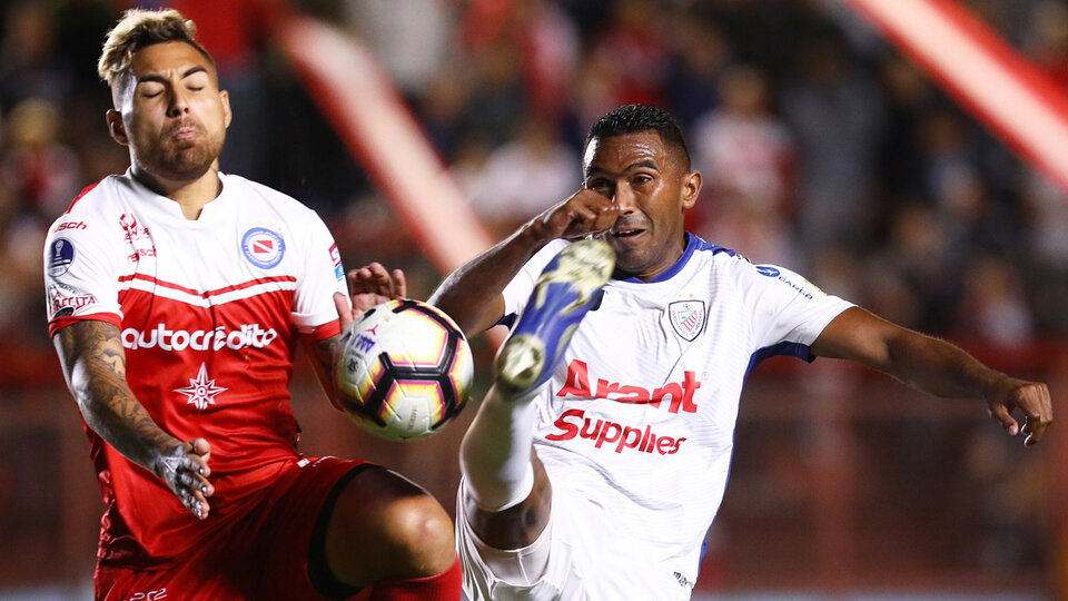 Argentinos eliminó en primera fase a Estudiantes de Mérida, de Venezuela.