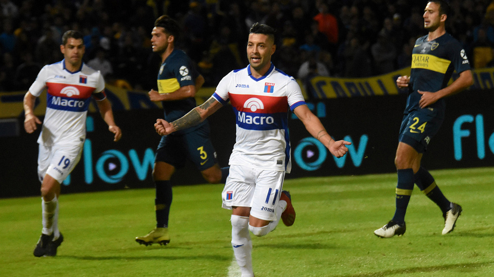 Lucas Janson festeja el segundo gol de Tigre ante Boca.