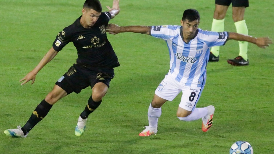 Racing sigue en caída libre en la Copa de la Liga