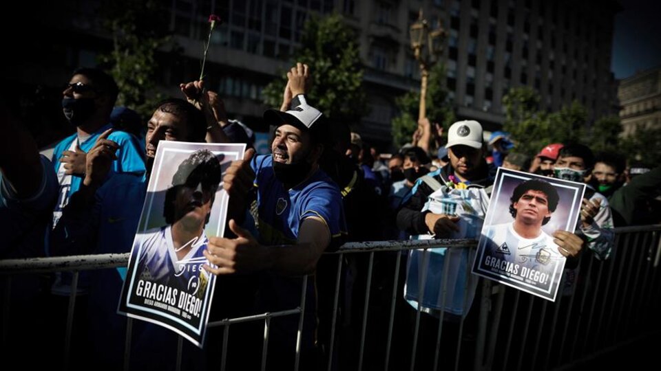 Despedida de Diego Maradona |  Pasó una multitud …