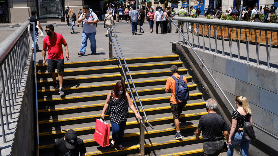 Coronavirus en Chile: Santiago vuelve al confinamie... | Página12