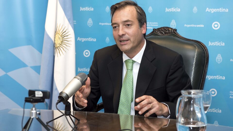 Martín Soria: “A Macri y sus funcionarios también los pueden juzgar en Bolivia” | Más problemas judiciales para el expresidente post thumbnail image