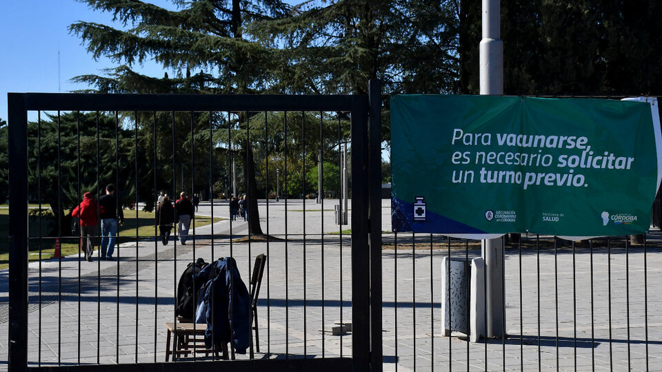El triste éxito de la prédica antivacuna en Córdoba: el 41 por ciento no se inscribió | En plena pandemia y con más de 2.200 contagios diarios post thumbnail image