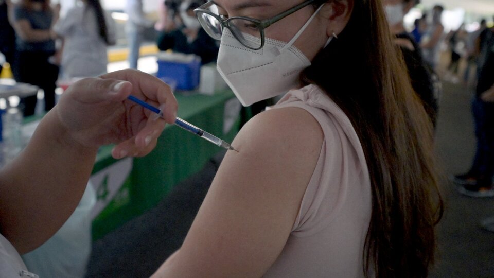 Vacunación contra la covid a adolescentes: la provincia de Buenos Aires envía las citaciones | Para los que tengan enfermedades previas post thumbnail image