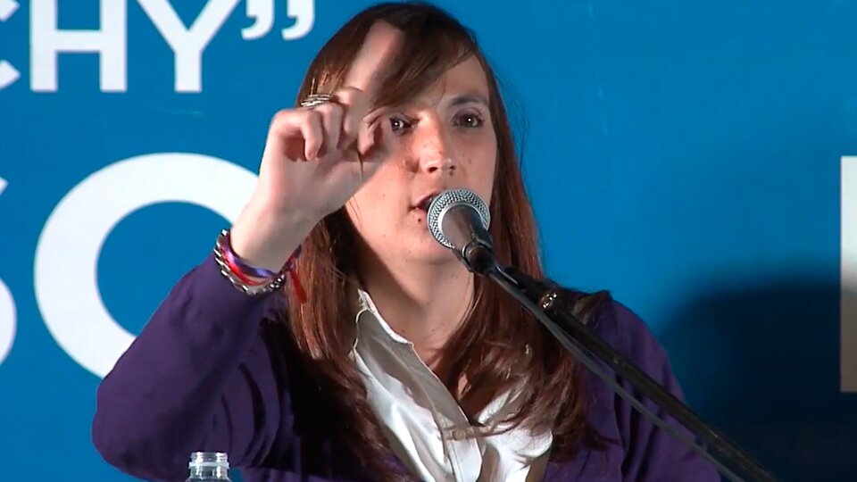 La precandidata al Senado por La Pampa que incorpora a la campaña intérpretes de lengua de señas | Se trata de María Luz “Luchy” Alonso post thumbnail image