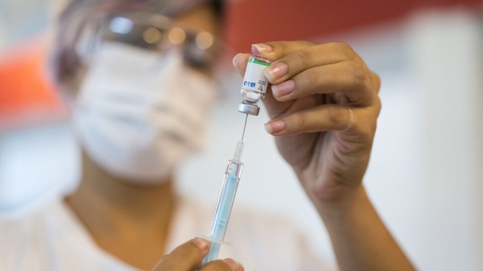 Llega un primer embarque de la vacuna contra la covid Cansino | Este viernes arribarán 200.000 dosis post thumbnail image