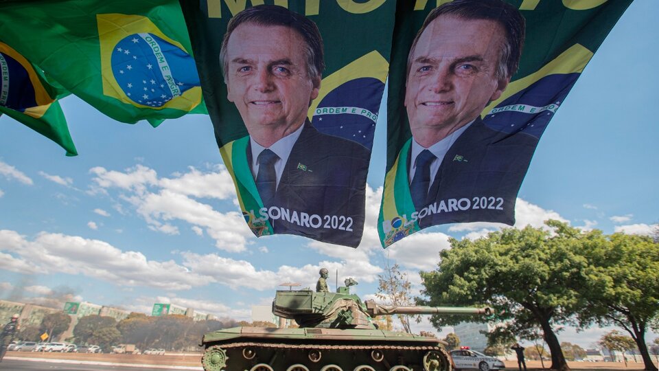 Jair Bolsonaro ha dato una parata di carri armati e l’opposizione ha denunciato la “minaccia alla democrazia” |  Nel mezzo delle tensioni sul sistema elettorale