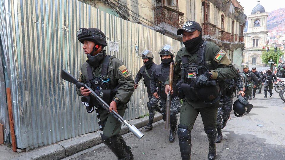 Armas a Bolivia: el Gobierno amplió la denuncia contra Macri y apuntó a otros funcionarios clave | El rol de Marcos Peña, Jorge Faurie Y Fulvio Pompeo bajo la lupa post thumbnail image