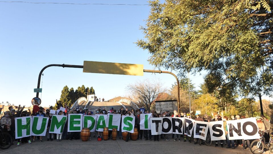 Costanera Sur: bicicleteada y abrazo a la Reserva Ecológica contra el proyecto de IRSA y el GCBA | Organizaciones sociales y vecines manifestaron con la consigna "humedal sí, torres no", | Página12