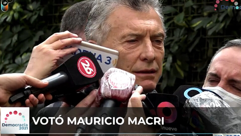 Mauricio Macri votó, no respetó ningún protocolo sanitario y se definió como un buen militante | Destacó la tranquilidad con que se desarrolla la jornada electoral post thumbnail image