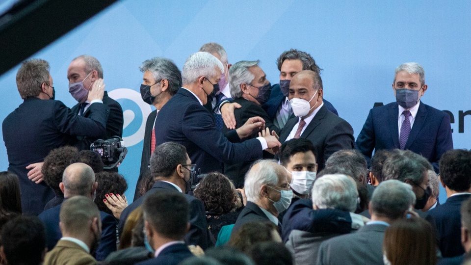 El teorema de Juan Manzur: Los cambios, la velocidad, las metas | Primeros movimientos del nuevo Gabinete post thumbnail image