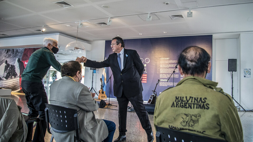 Operativo Cóndor: un símbolo en la lucha por la soberanía nacional sobre las Malvinas | Homenaje a sus protagonistas, a 55 años del aterrizaje en las islas post thumbnail image