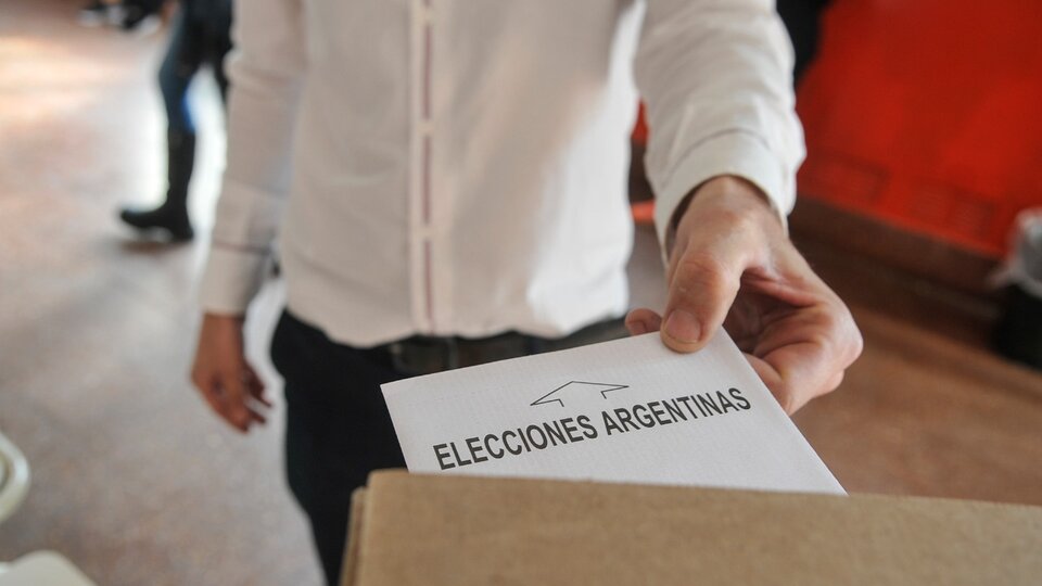 Un fantasma de fraude electoral recorre el país | ¿Por qué la oposición insiste en agitarlo antes de cada elección? post thumbnail image