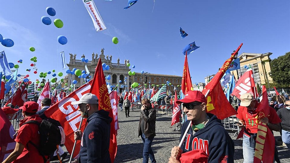 Italia: 200 mil personas se movilizan contra el fascismo