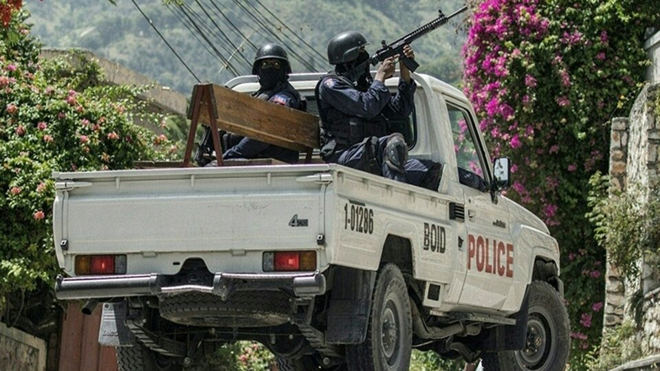 17 amerikanische und kanadische Missionare, die in Haiti entführt wurden, kehren aus einem Waisenhaus etwa 30 Kilometer von Port-au-Prince entfernt zurück