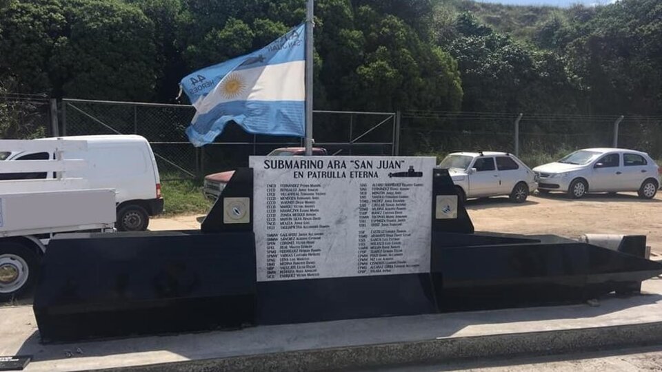 ARA San Juan: Inauguran Un Monumento En Homenaje A Los 44 Tripulantes ...