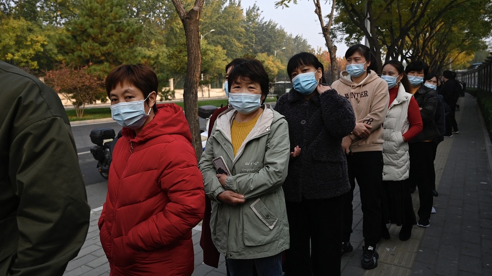 Beijing closes theaters and cancels flights due to corona virus outbreak |  The city will host the Winter Olympics in February 2022