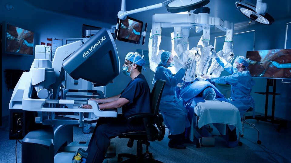 sombra exprimir Fecha roja Israel: realizan una mastectomía con un robot por primera vez en el país |  Mediante el sistema quirúrgico Da Vinci | Página12