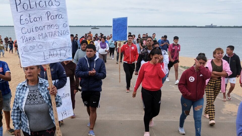 Lautaro Rosé: La familia denuncia un pacto de silencio entre los policías | ¿Qué pasa con la investigación sobre el joven correntino que murió al escapar de una razzia policial?