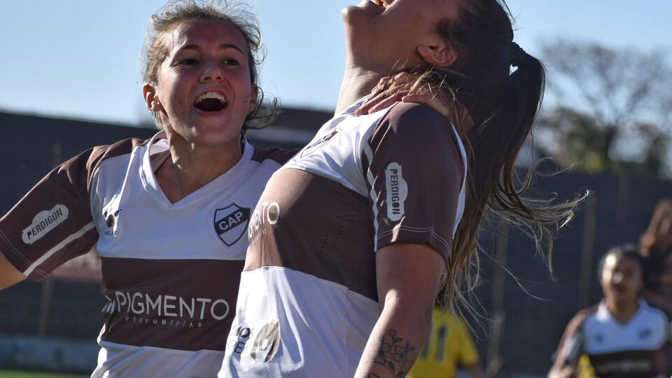 UAI Urquiza, el más cordobés de los clubes profesionales del fútbol femenino