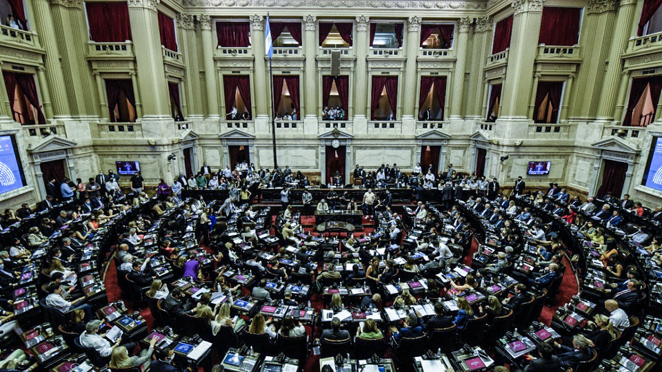 Diputados: Crónica de una sesión en la que a Juntos por el Cambio le salió el tiro por la culata | El oficialismo logró aprobar cambios en Bienes Personales