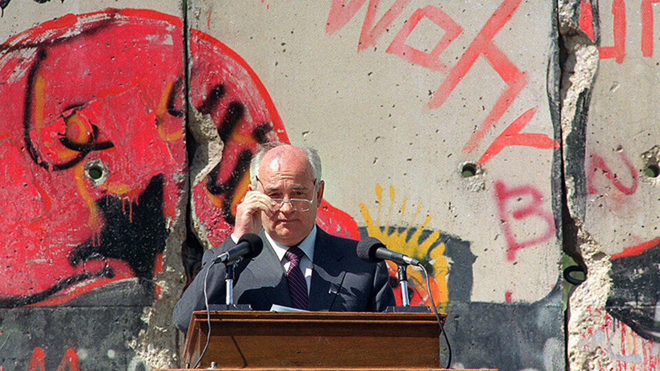 Las reformas de Gorbachov estuvieron plagadas de errores económicos.