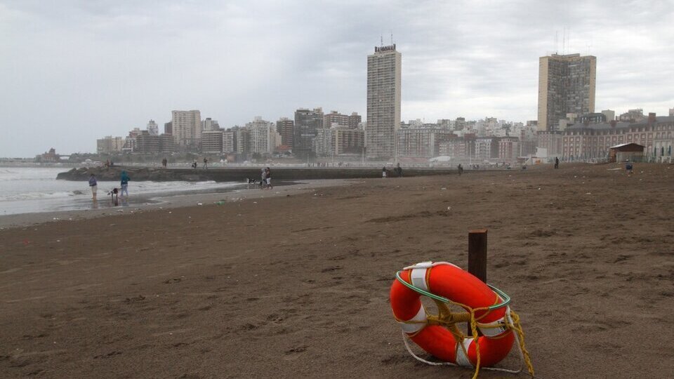 Mar del Plata con lluvia o nubes | Página|12