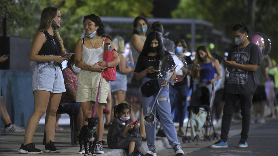 La Noche de las Vacunas: Kicillof valoró la amplia convocatoria | “Un éxito que refleja el compromiso de las y los bonaerenses”