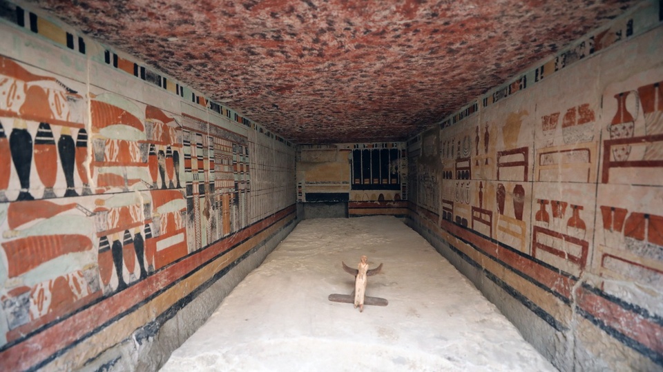Egypt five new pharaonic tombs discovered They date from about 2700