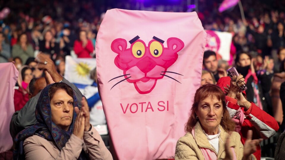 Uruguay: cadena nacional a favor del “Sí” a la derogación de 135 artículos de la LUC | Los defensores de la campaña llamaron a votar este domingo “para que el país no retroceda”