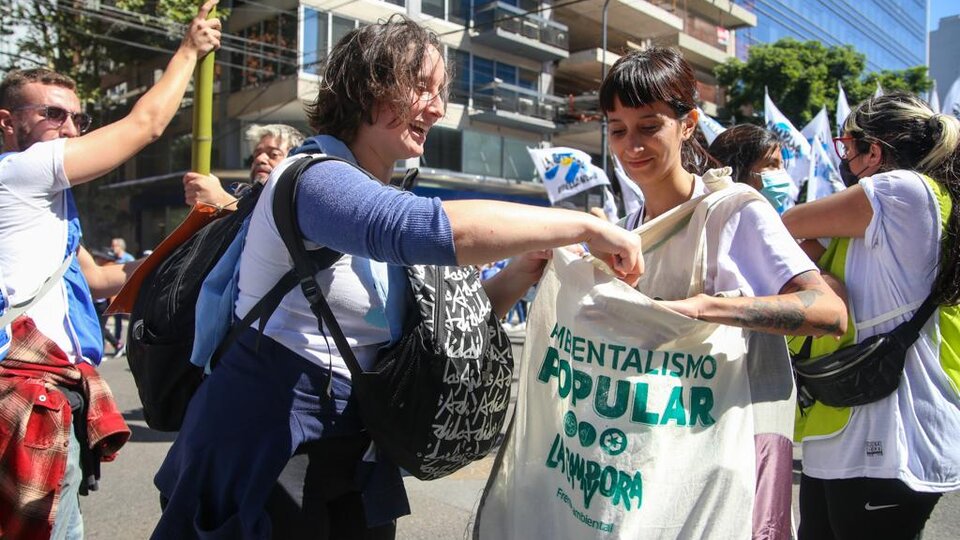 La gestión de residuos durante la movilización del Día de la Memoria | Una iniciativa del Frente Ambiental de La Cámpora