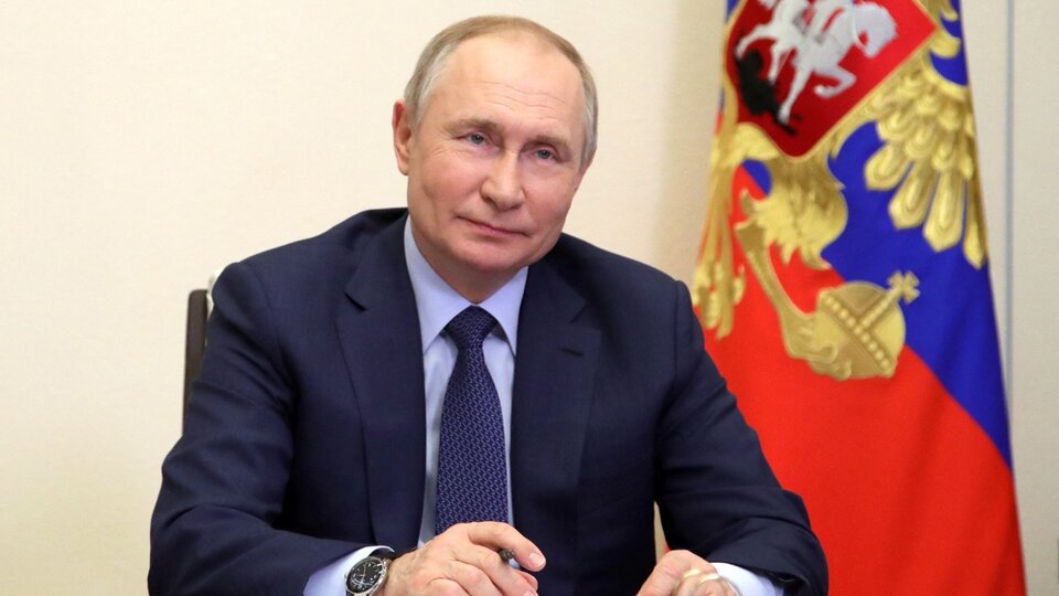 Vladimir Putin's Approval In Russia Skyrockets After The Invasion Of ...