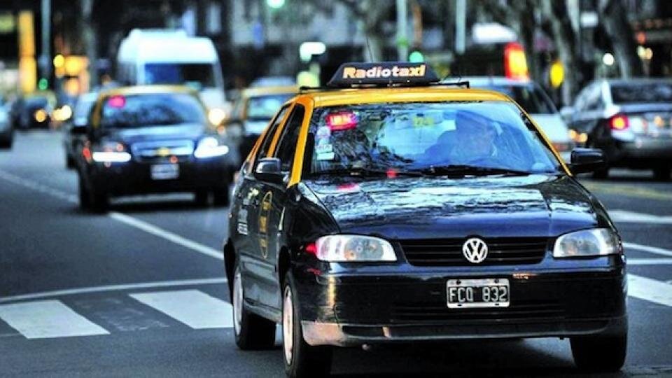 451318-taxi_0