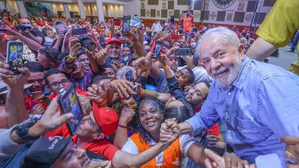 Elecciones en Brasil: ¿Por qué Lula da Silva puede volver a ganar? | Las claves del lanzamiento de su candidatura | Página|12