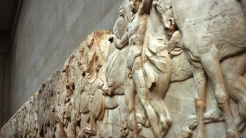 Il British Museum si rifiuta di restituire i marmi del Partenone alla Grecia |  I greci chiedono un risarcimento