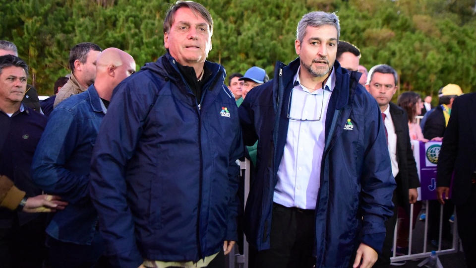 Jair Bolsonaro y Mario Abdo reivindicaron en público al dictador