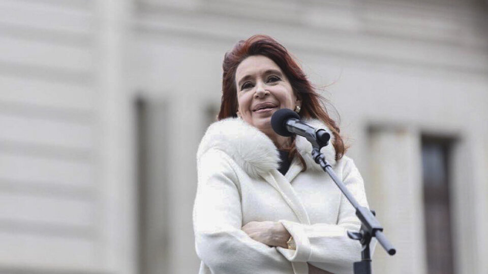 El discurso de Cristina Kirchner en El Calafate, minuto a minuto |  La primera aparición pública del vicepresidente tras los cambios en la economía