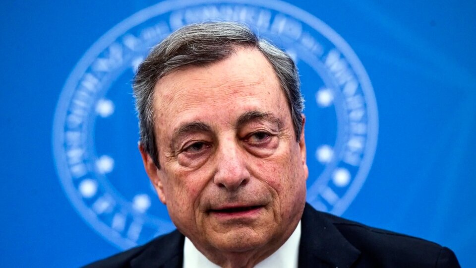 Italia: Draghi renuncia pero Mattarella no acepta que se vaya |  El gobierno esta a un paso de la caida