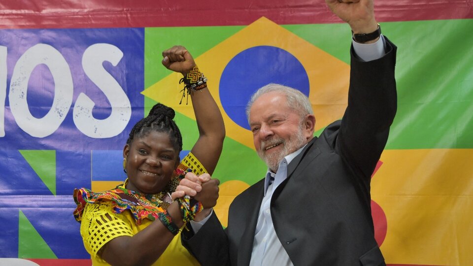 El encuentro entre Lula y Francia Márquez despierta sonrisas en Sudamérica | La vicepresidenta electa de Colombia visitó al candidato favorito de Brasil