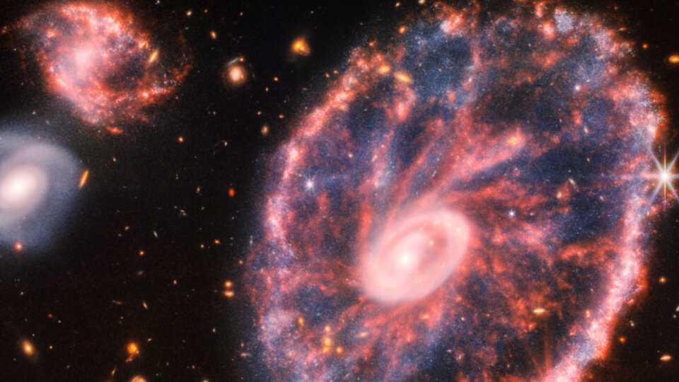 Schockierendes Bild, das vom James-Webb-Teleskop veröffentlicht wurde  „Chaos“ in der Wagenradgalaxie